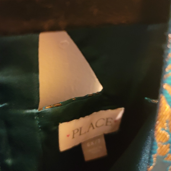 Children's place size 6 color green and gold - Picture 4 of 9